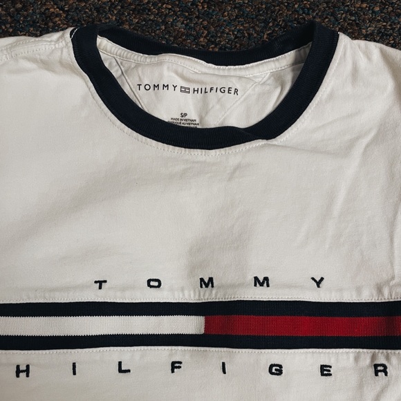 Tommy Hilfiger T-Shirt - Picture 3 of 3